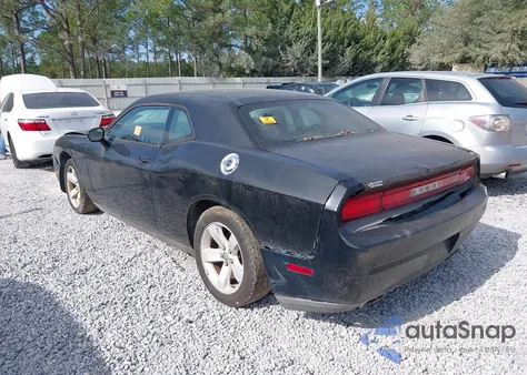 2014 Dodge Challenger Sxt z USA, uszkodzony, nr VIN 2C3CDYAGXEH233905